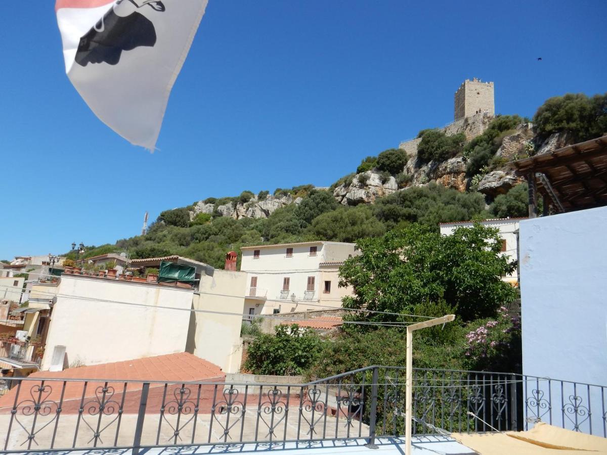 B&B Eleonora D'Arborea, Centro Storico Posada  Εξωτερικό φωτογραφία