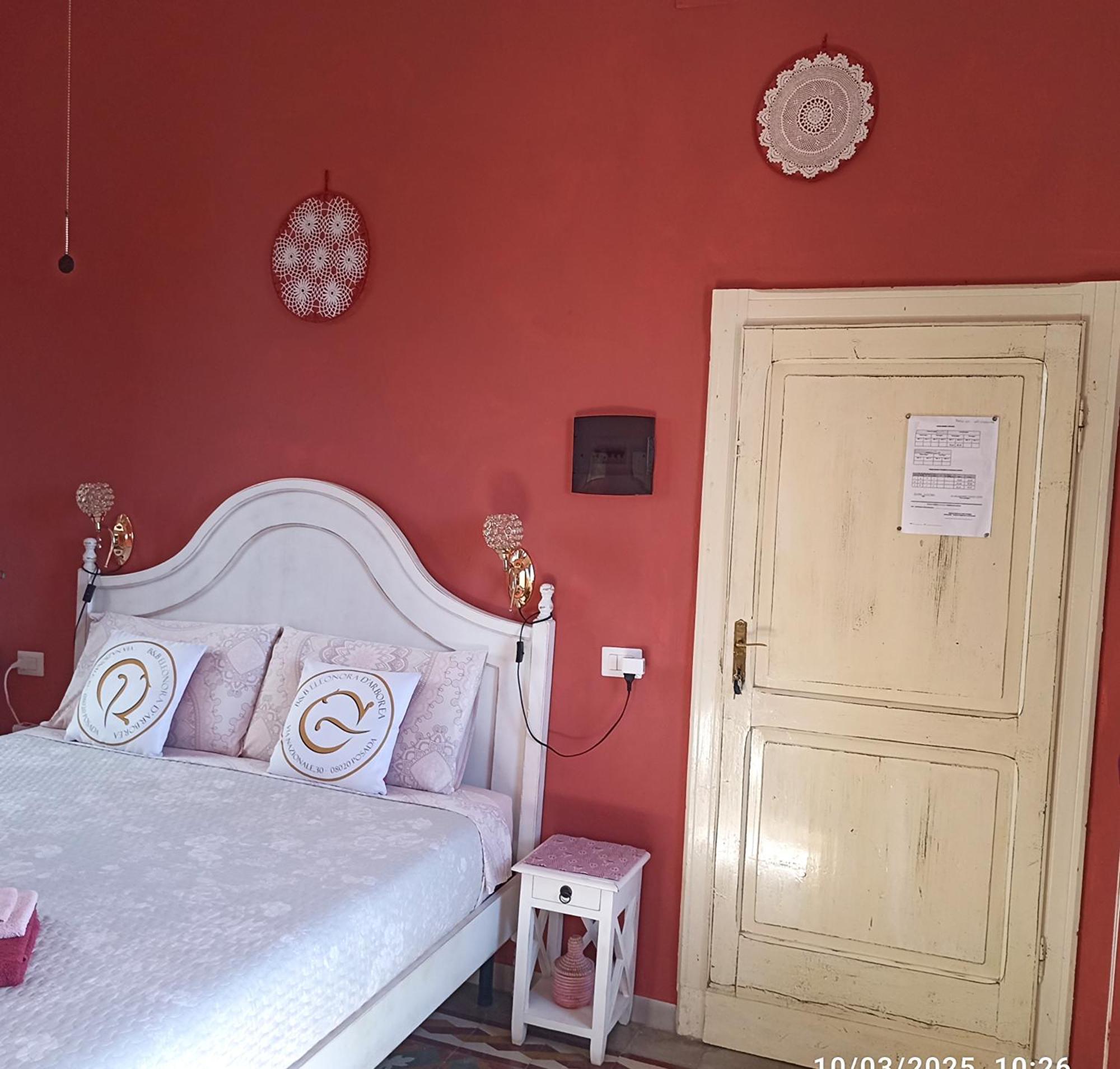 B&B Eleonora D'Arborea, Centro Storico Posada  Εξωτερικό φωτογραφία