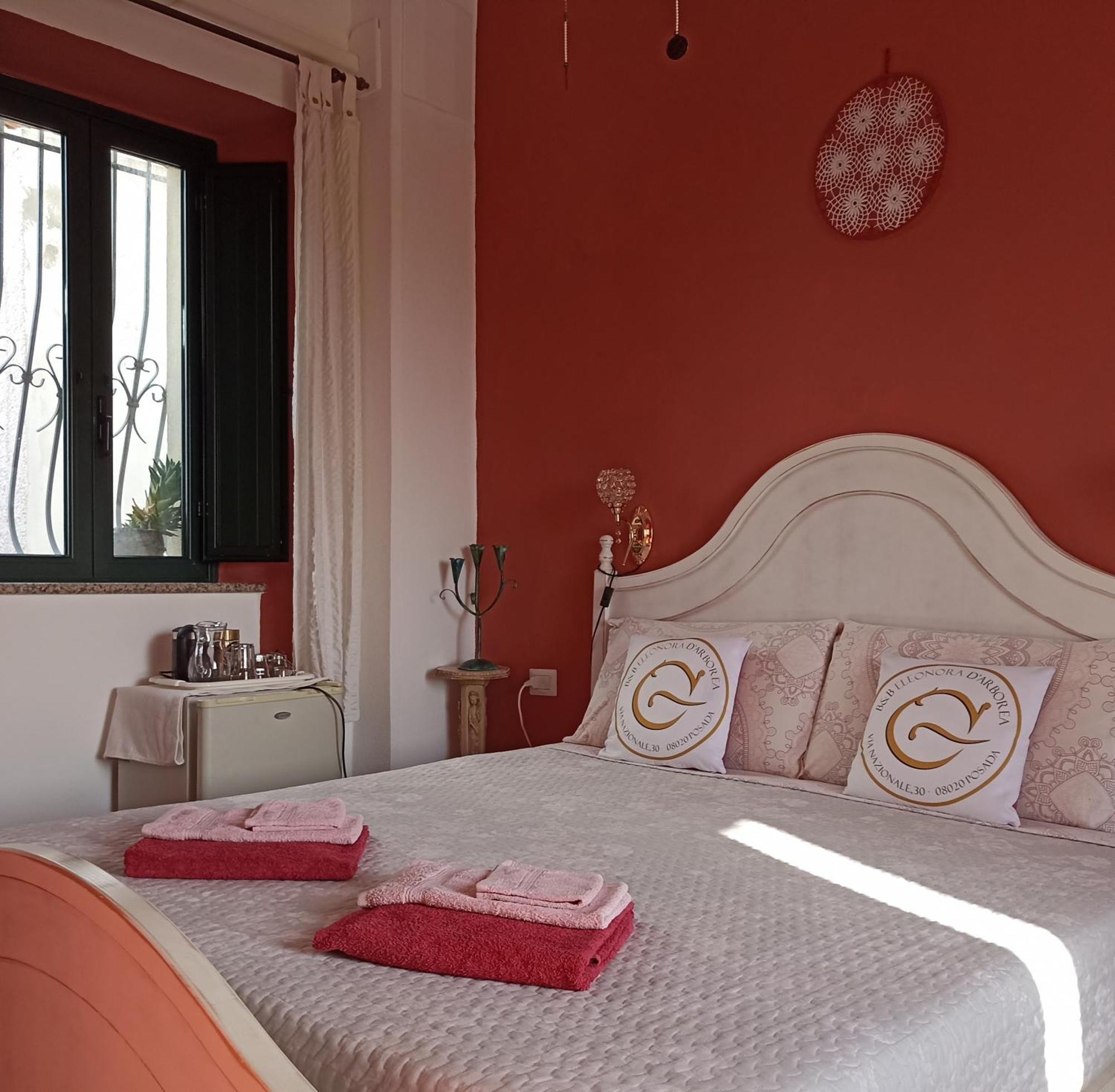 B&B Eleonora D'Arborea, Centro Storico Posada  Εξωτερικό φωτογραφία