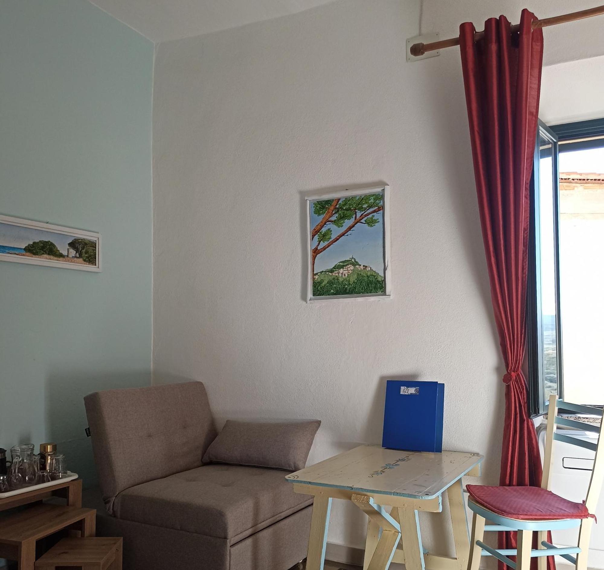 B&B Eleonora D'Arborea, Centro Storico Posada  Εξωτερικό φωτογραφία