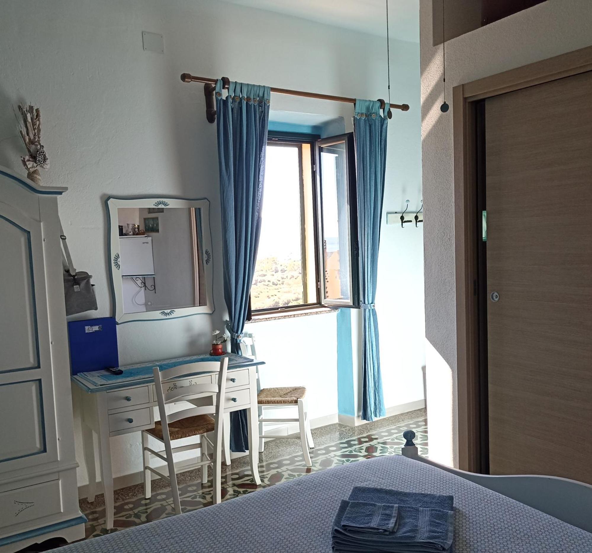 B&B Eleonora D'Arborea, Centro Storico Posada  Εξωτερικό φωτογραφία