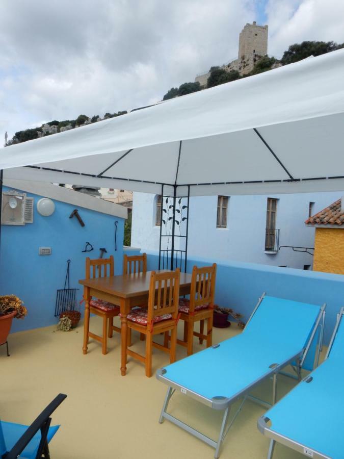 B&B Eleonora D'Arborea, Centro Storico Posada  Εξωτερικό φωτογραφία