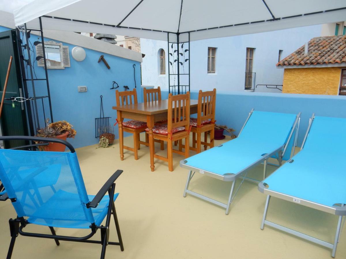 B&B Eleonora D'Arborea, Centro Storico Posada  Εξωτερικό φωτογραφία